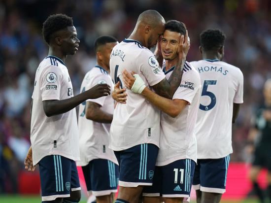 กองหลังตัวกลาง