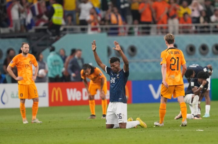 แนวรับมีรูพรุน