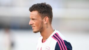 ไวท์ไม่พูดถึง