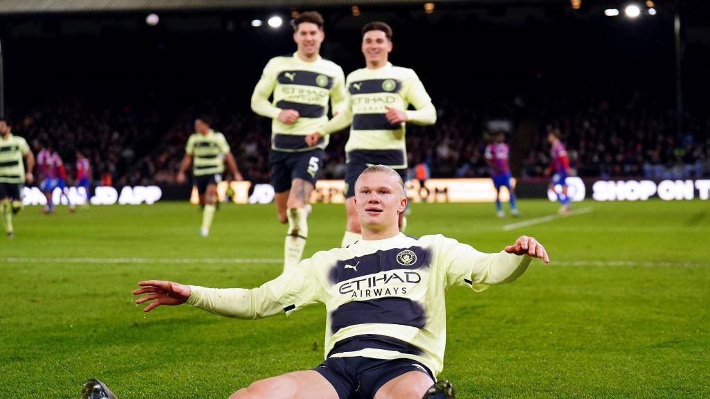 ภายใต้คำเตือน